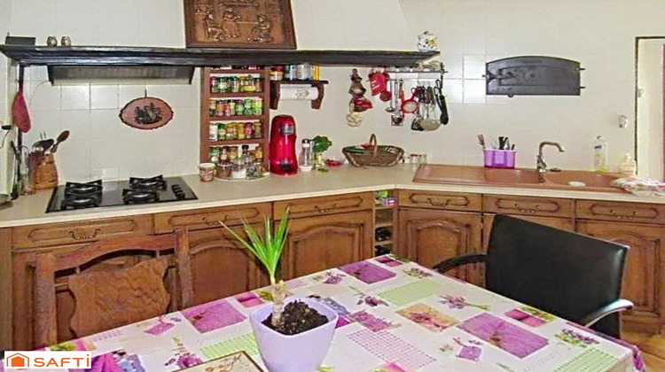 Ma-Cabane - Vente Immeuble Villeneuve-sur-Yonne, 248 m²