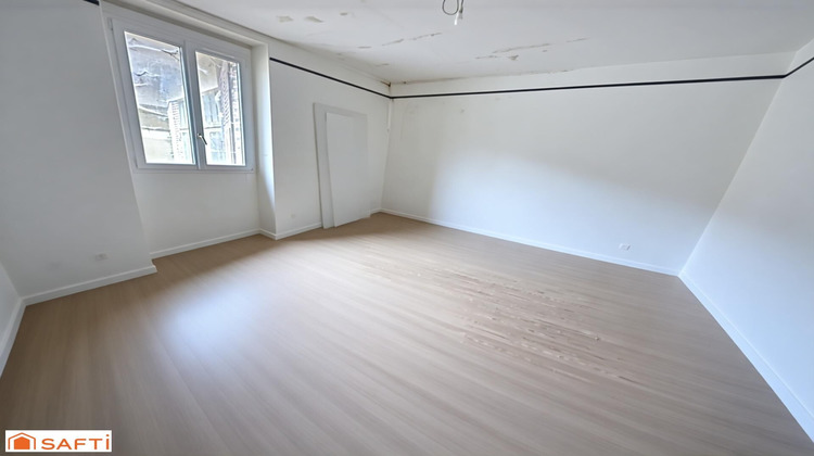 Ma-Cabane - Vente Immeuble Villeneuve-sur-Yonne, 248 m²