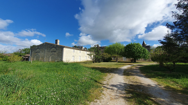 Ma-Cabane - Vente Immeuble YVRAC, 2620 m²