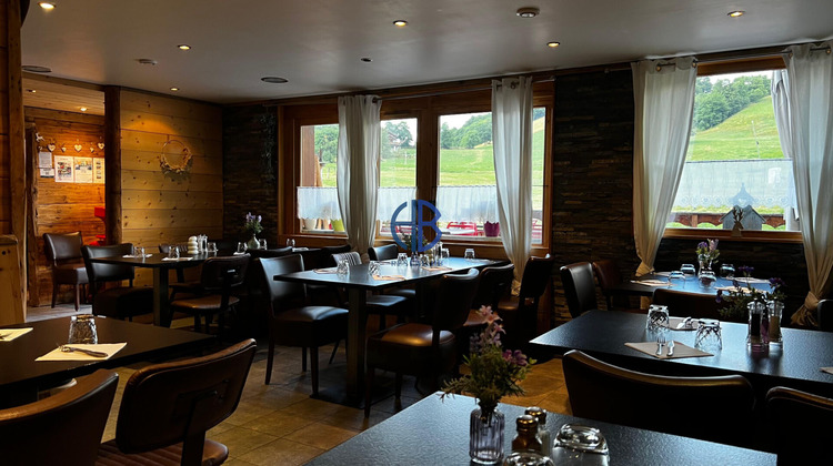 Ma-Cabane - Vente Local commercial ALBIEZ-MONTROND, 120 m²