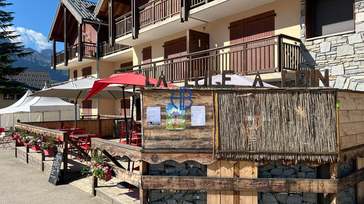 Ma-Cabane - Vente Local commercial ALBIEZ-MONTROND, 120 m²