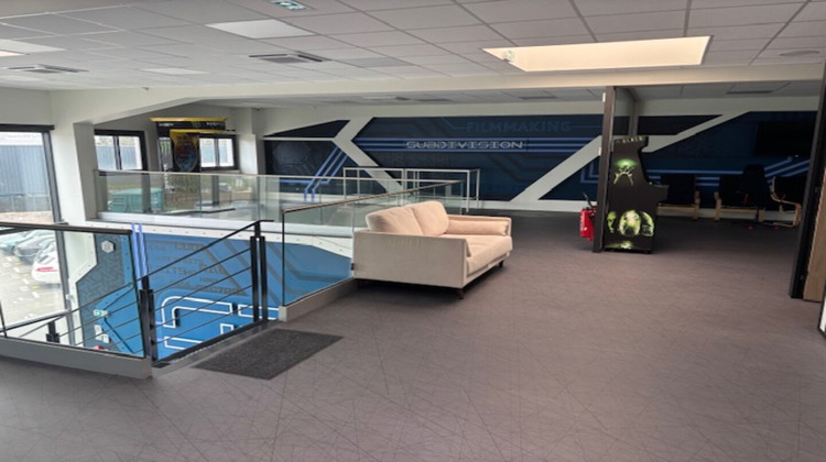 Ma-Cabane - Vente Local commercial ANDREZIEUX-BOUTHEON, 858 m²