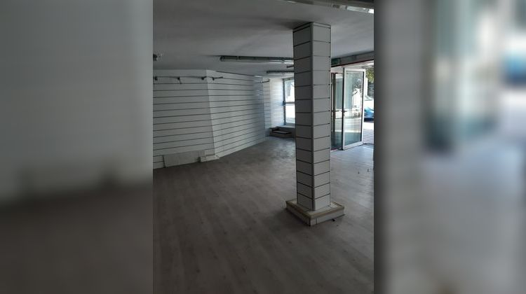 Ma-Cabane - Vente Local commercial ANGOULEME, 400 m²