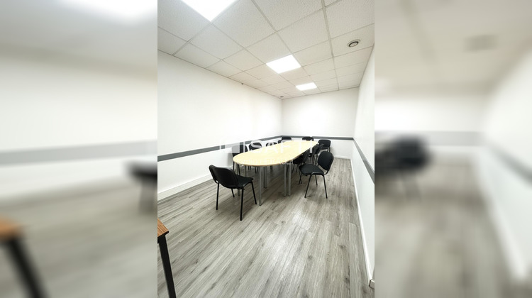 Ma-Cabane - Vente Local commercial Angouleme, 908 m²