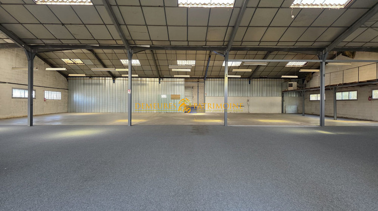 Ma-Cabane - Vente Local commercial Angoulême, 1272 m²