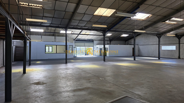 Ma-Cabane - Vente Local commercial Angoulême, 1272 m²
