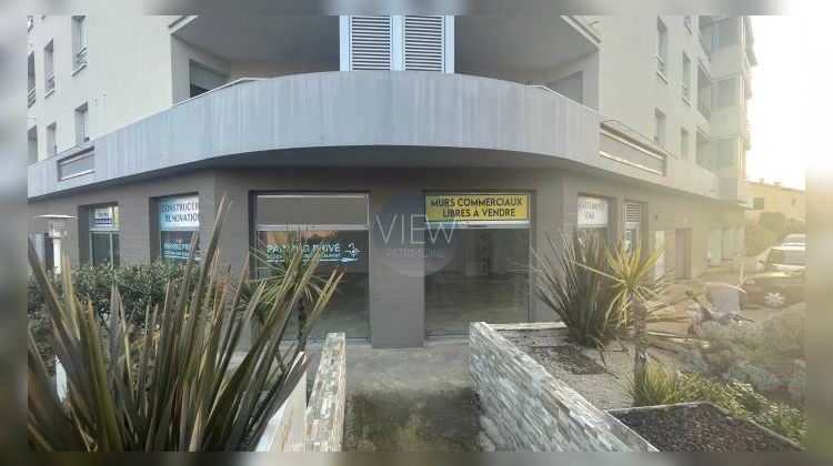 Ma-Cabane - Vente Local commercial Antibes, 137 m²