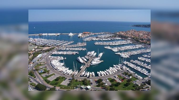 Ma-Cabane - Vente Local commercial Antibes, 1000 m²