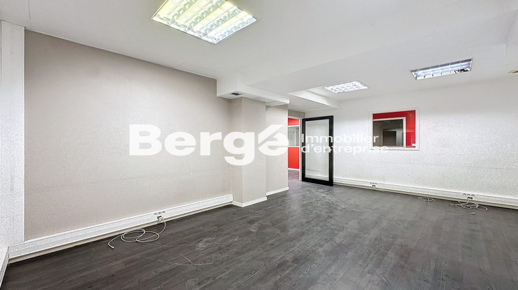 Ma-Cabane - Vente Local commercial Antibes, 302 m²