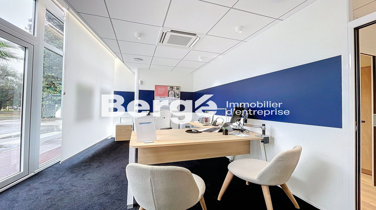 Ma-Cabane - Vente Local commercial Antibes, 180 m²