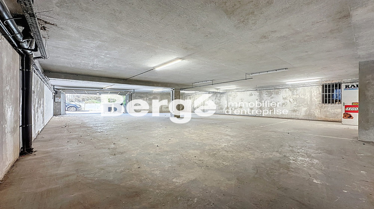 Ma-Cabane - Vente Local commercial Antibes, 333 m²