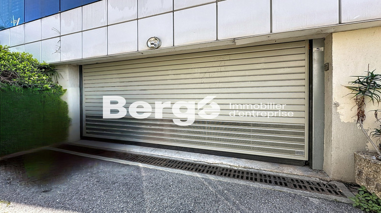 Ma-Cabane - Vente Local commercial Antibes, 333 m²