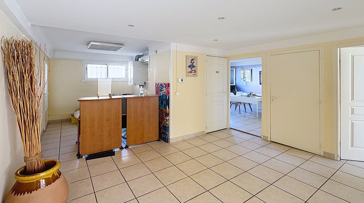 Ma-Cabane - Vente Local commercial AUBAGNE, 60 m²
