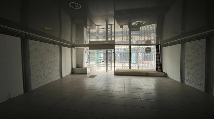 Ma-Cabane - Vente Local commercial AURILLAC, 53 m²