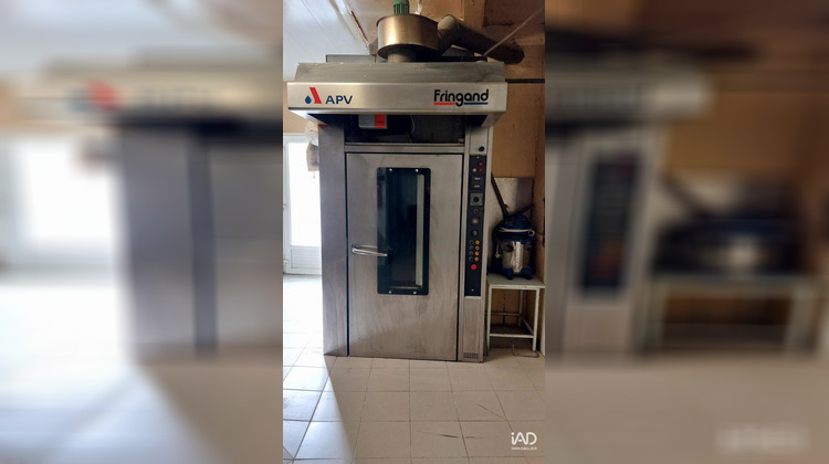 Ma-Cabane - Vente Local commercial Bagnères-de-Luchon, 400 m²