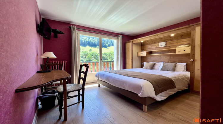 Ma-Cabane - Vente Local commercial Bagneres-de-Luchon, 1186 m²