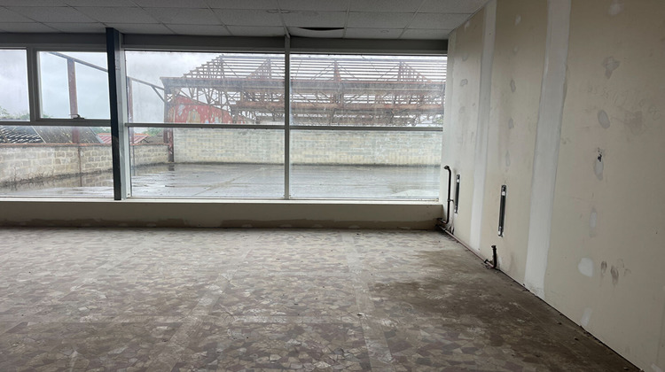Ma-Cabane - Vente Local commercial BASSENS, 2480 m²