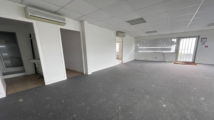 Ma-Cabane - Vente Local commercial BASSENS, 2480 m²