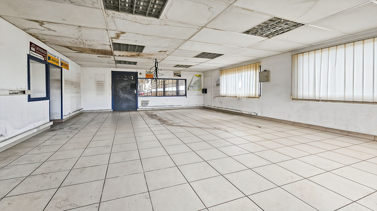 Ma-Cabane - Vente Local commercial BAZOUGES-LA-PEROUSE, 662 m²