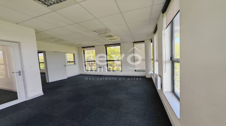 Ma-Cabane - Vente Local commercial BEAUCOUZE, 465 m²