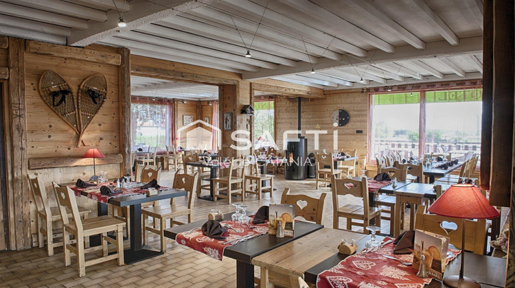 Ma-Cabane - Vente Local commercial Beaucroissant, 990 m²