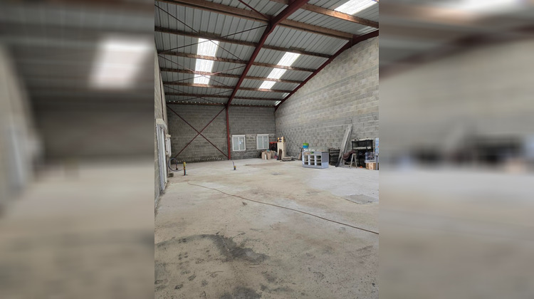 Ma-Cabane - Vente Local commercial BEAULIEU SOUS LA ROCHE, 950 m²