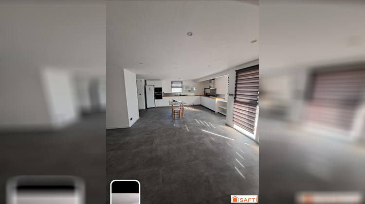 Ma-Cabane - Vente Local commercial Beaulieu-sous-la-Roche, 300 m²