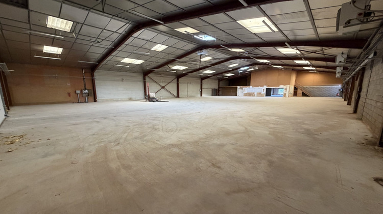 Ma-Cabane - Vente Local commercial Beaulieu-sur-Loire, 3377 m²