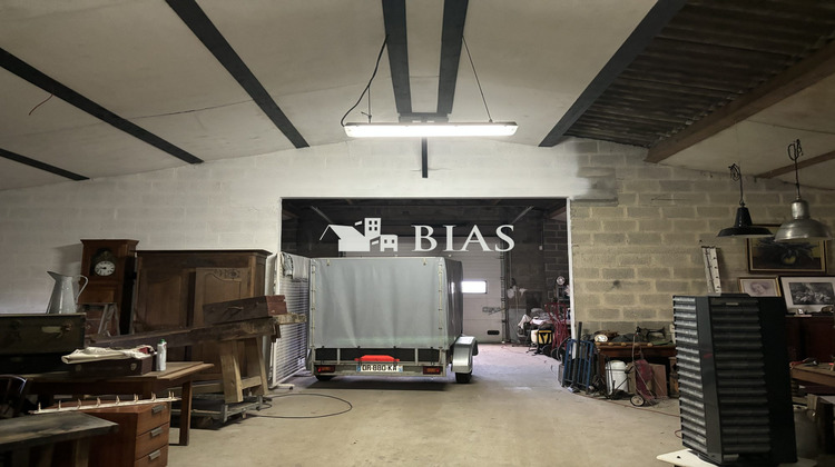 Ma-Cabane - Vente Local commercial Beaumont-le-Roger, 1620 m²