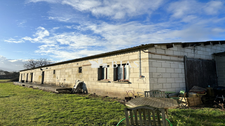 Ma-Cabane - Vente Local commercial Beaumont-le-Roger, 1620 m²