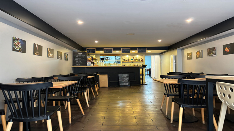 Ma-Cabane - Vente Local commercial BEAUMONT-SUR-OISE, 106 m²