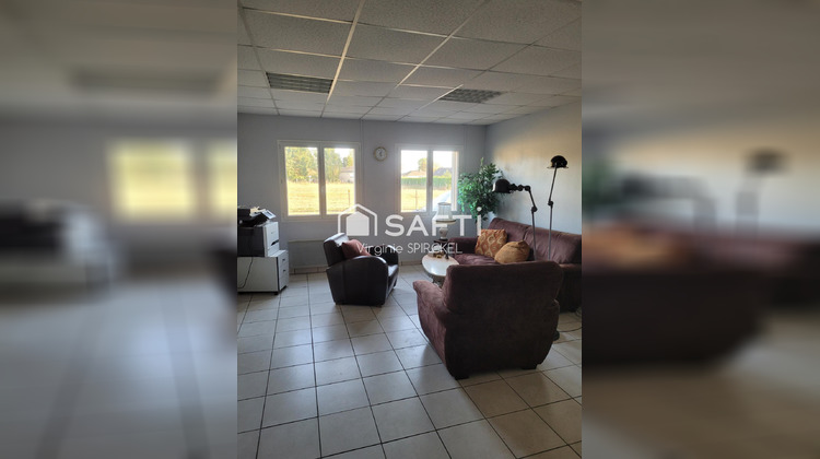 Ma-Cabane - Vente Local commercial Beaumontel, 1620 m²