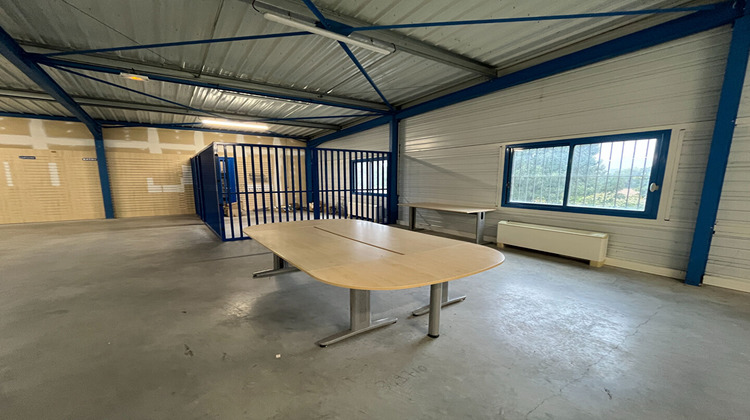 Ma-Cabane - Vente Local commercial BEAUREPAIRE, 1569 m²