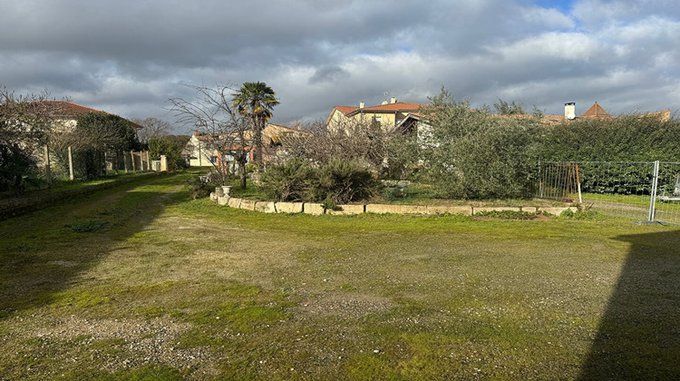 Ma-Cabane - Vente Local commercial BEAUZELLE, 570 m²