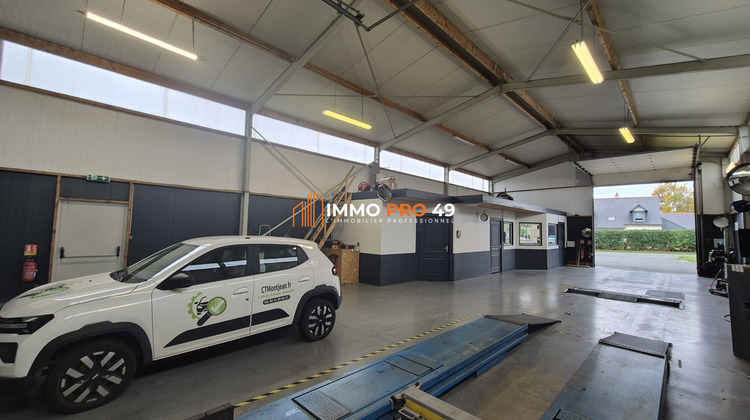 Ma-Cabane - Vente Local commercial Bécon-les-Granits, 200 m²