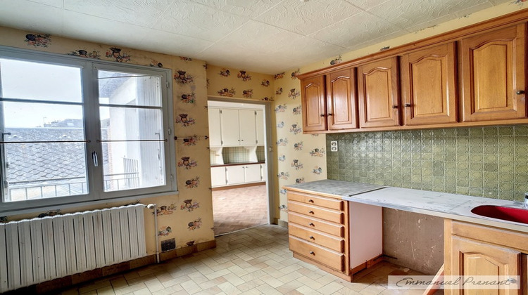 Ma-Cabane - Vente Local commercial BESSE SUR BRAYE, 242 m²