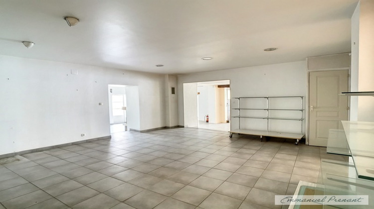 Ma-Cabane - Vente Local commercial BESSE SUR BRAYE, 242 m²