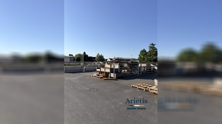 Ma-Cabane - Vente Local commercial Betton, 561 m²