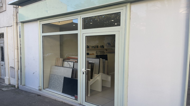 Ma-Cabane - Vente Local commercial BEZIERS, 69 m²