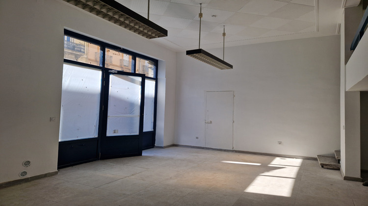 Ma-Cabane - Vente Local commercial Béziers, 61 m²