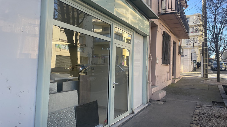 Ma-Cabane - Vente Local commercial BEZIERS, 69 m²