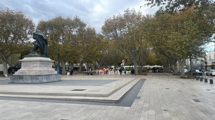 Ma-Cabane - Vente Local commercial BEZIERS, 160 m²