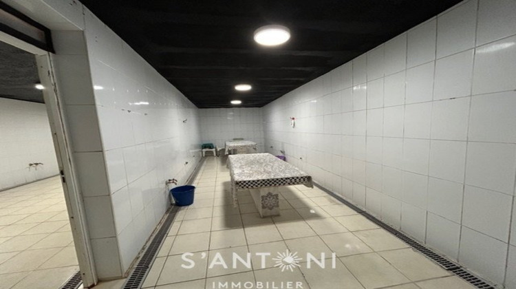 Ma-Cabane - Vente Local commercial BEZIERS, 184 m²