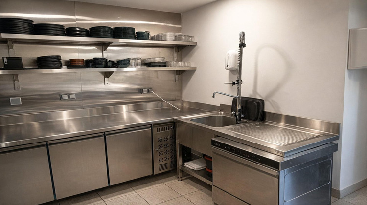 Ma-Cabane - Vente Local commercial Bondy, 148 m²