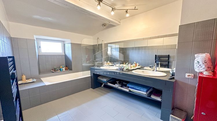 Ma-Cabane - Vente Local commercial BONNIEUX, 470 m²