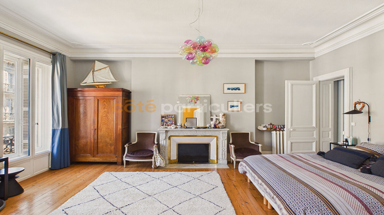 Ma-Cabane - Vente Local commercial BORDEAUX, 196 m²