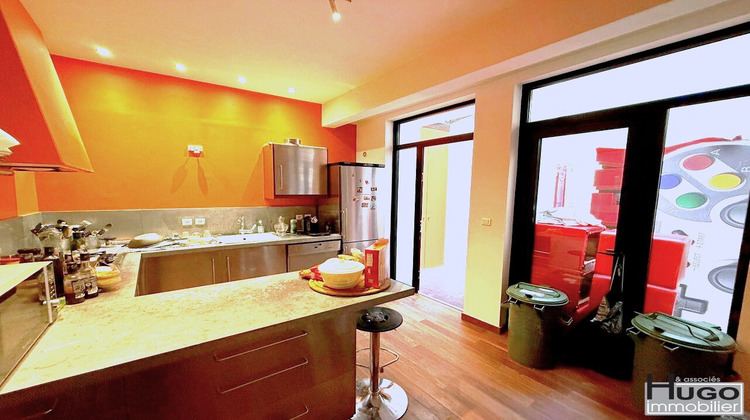 Ma-Cabane - Vente Local commercial BORDEAUX, 268 m²