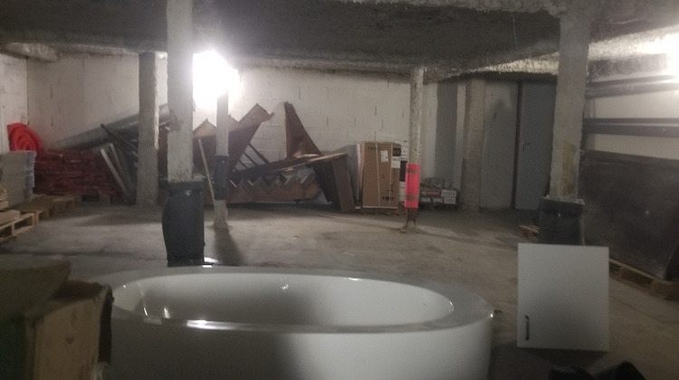 Ma-Cabane - Vente Local commercial BORDEAUX, 174 m²