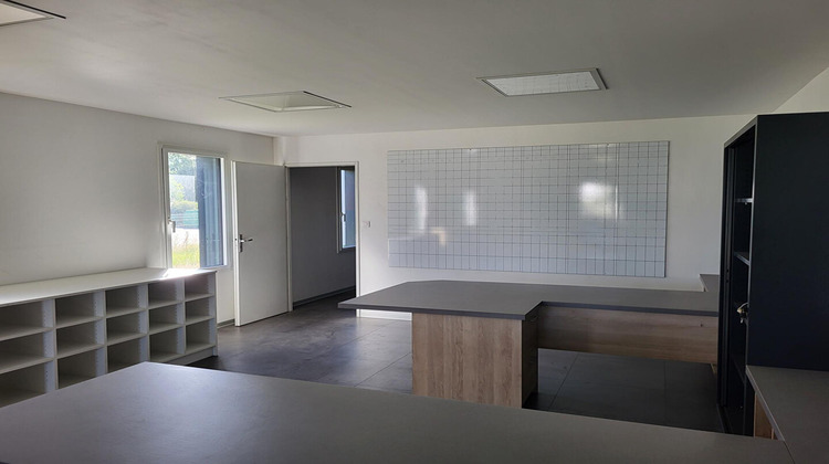 Ma-Cabane - Vente Local commercial BOUFFERE, 2820 m²