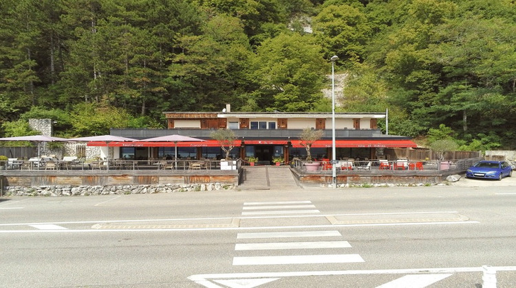 Ma-Cabane - Vente Local commercial BOURDEAU, 250 m²